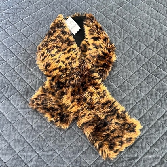 J. Crew Scarf Leopard Animal Print Faux Fur Brown Black Neck Wrap Warmer B24 - Picture 5 of 7